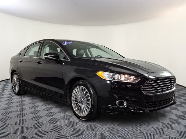 2016 Ford Fusion Titanium — photo 1 of 32