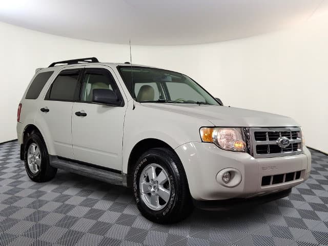 2010 Ford Escape XLT — photo 1 of 31