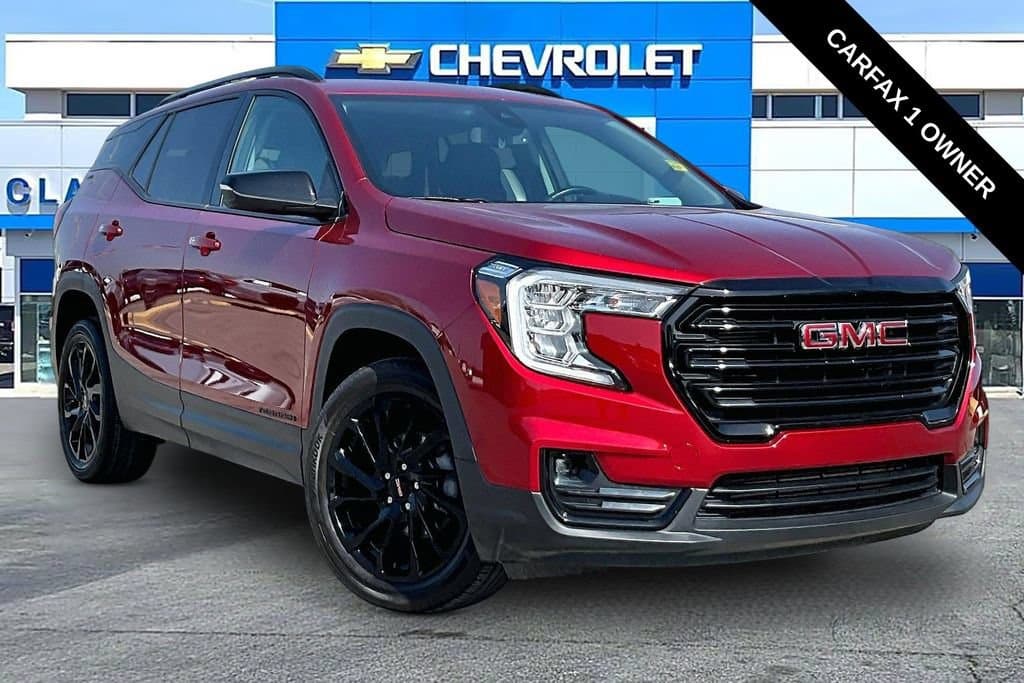 2024 GMC Terrain SLT — photo 1 of 32