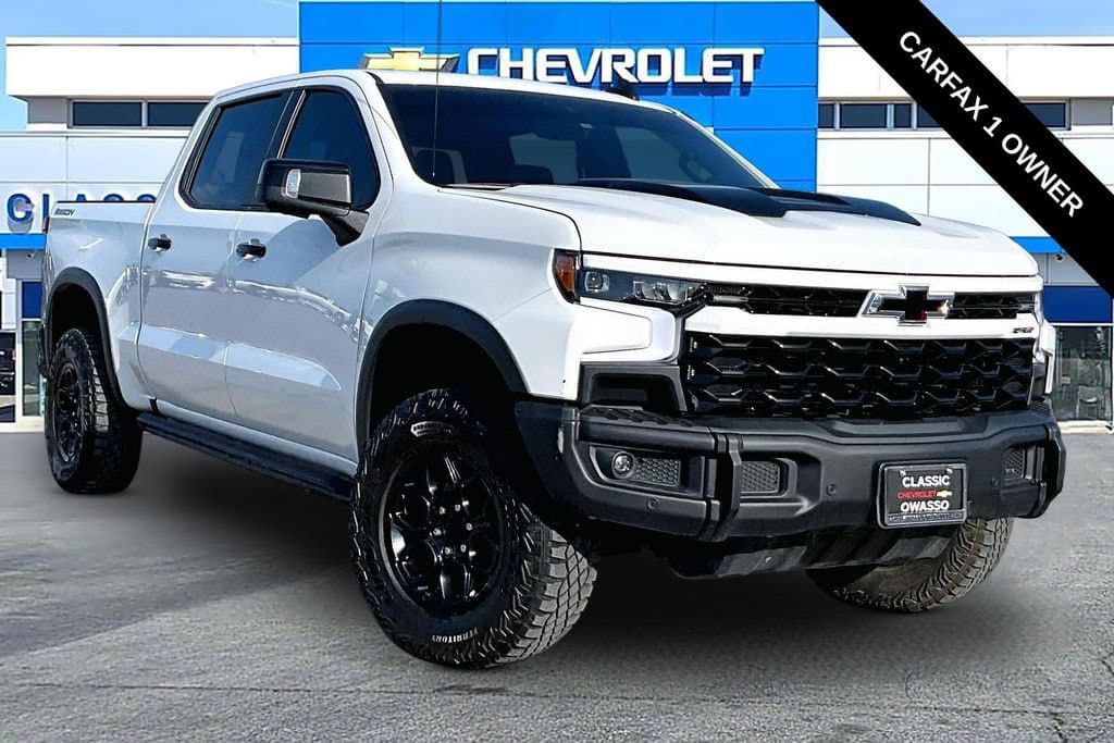 2024 Chevrolet Silverado 1500 ZR2 — photo 1 of 34