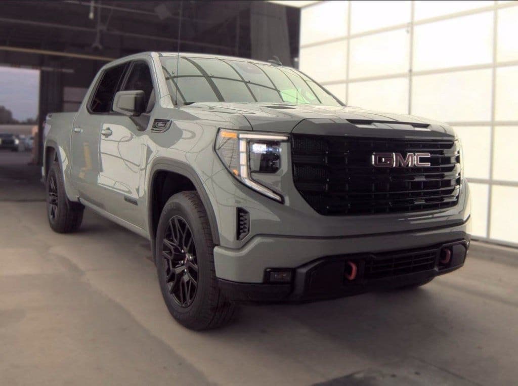 2024 GMC Sierra 1500 Elevation — photo 1 of 10