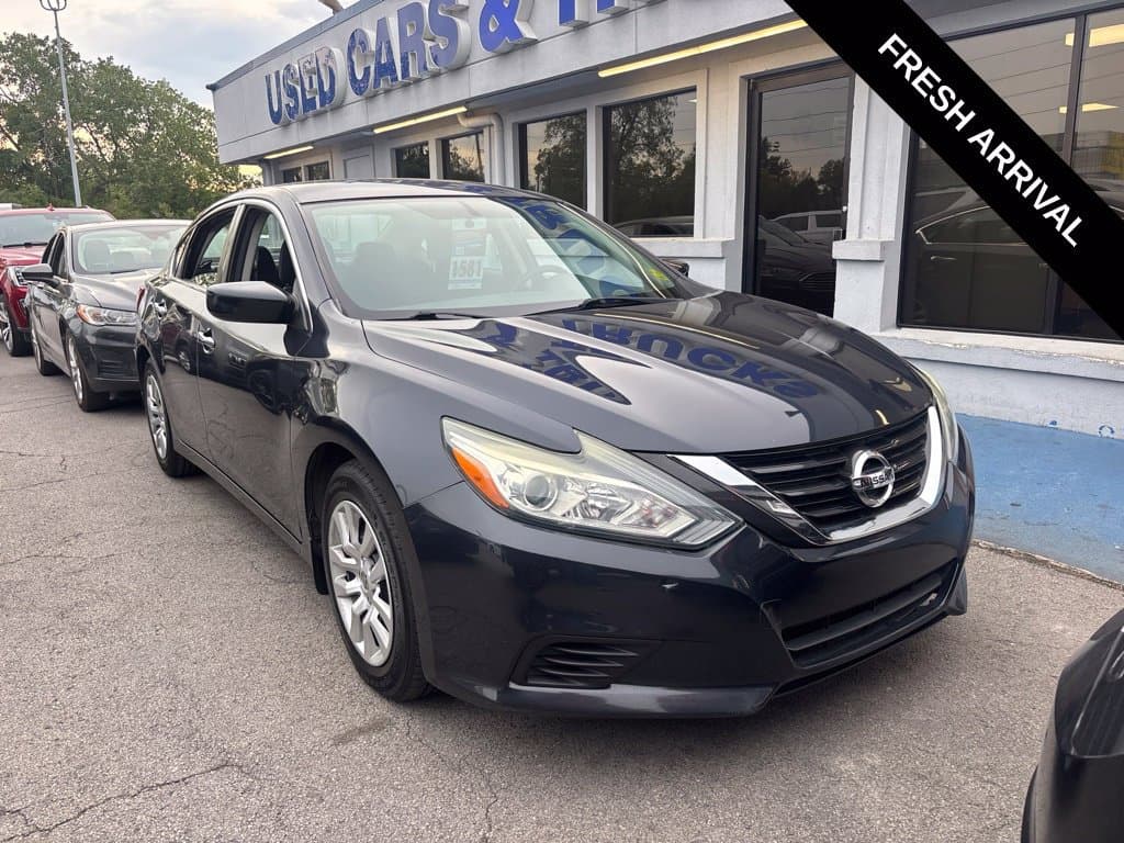 2018 Nissan Altima 2.5 S — photo 1 of 14