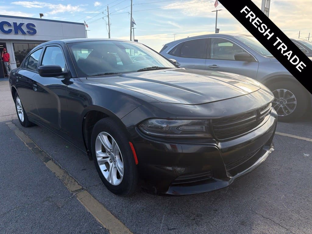 2019 Dodge Charger SXT — photo 1 of 7