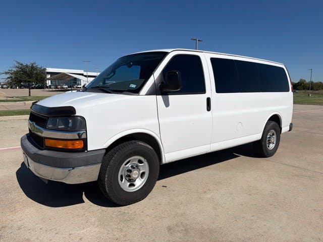 2016 Chevrolet Express Passenger LT — photo 1 of 21