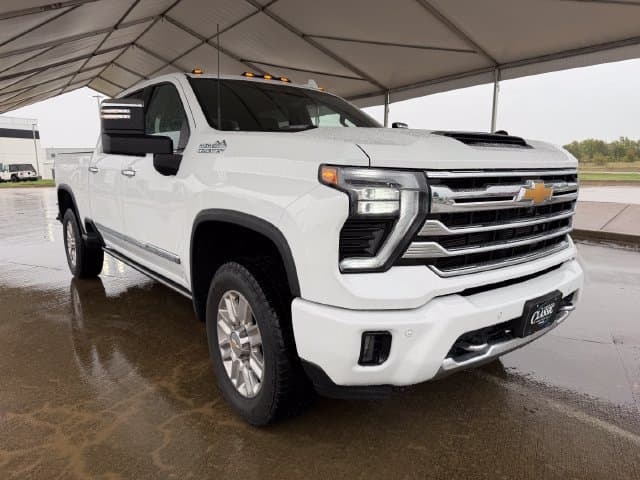 2024 Chevrolet Silverado 2500HD High Country — photo 1 of 16