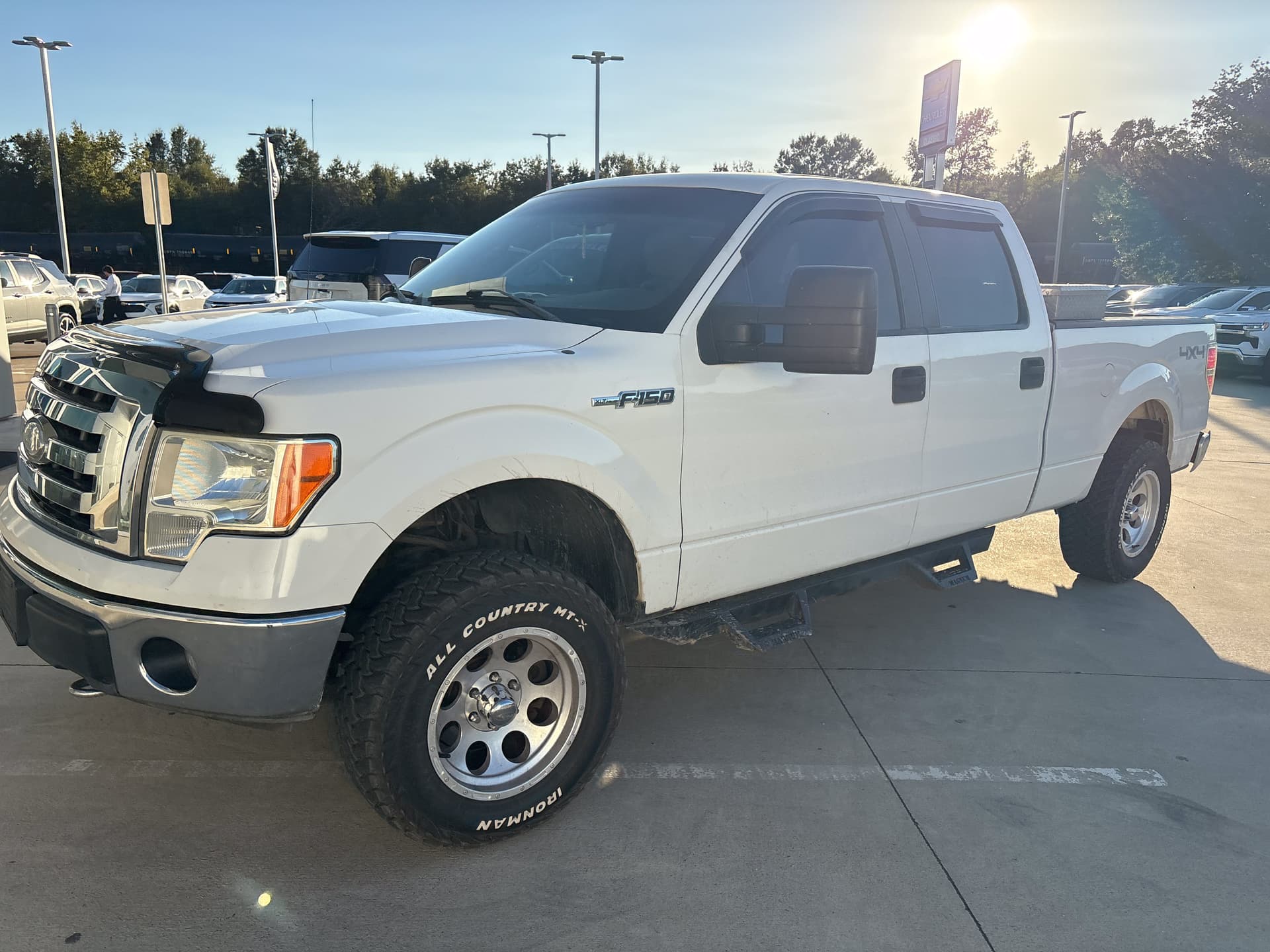 2009 Ford F-150 XLT — photo 1 of 10