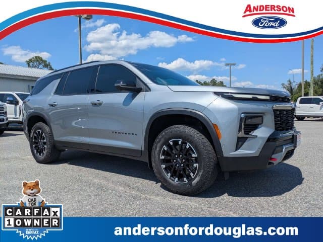 2025 Chevrolet Traverse AWD Z71 — photo 1 of 12