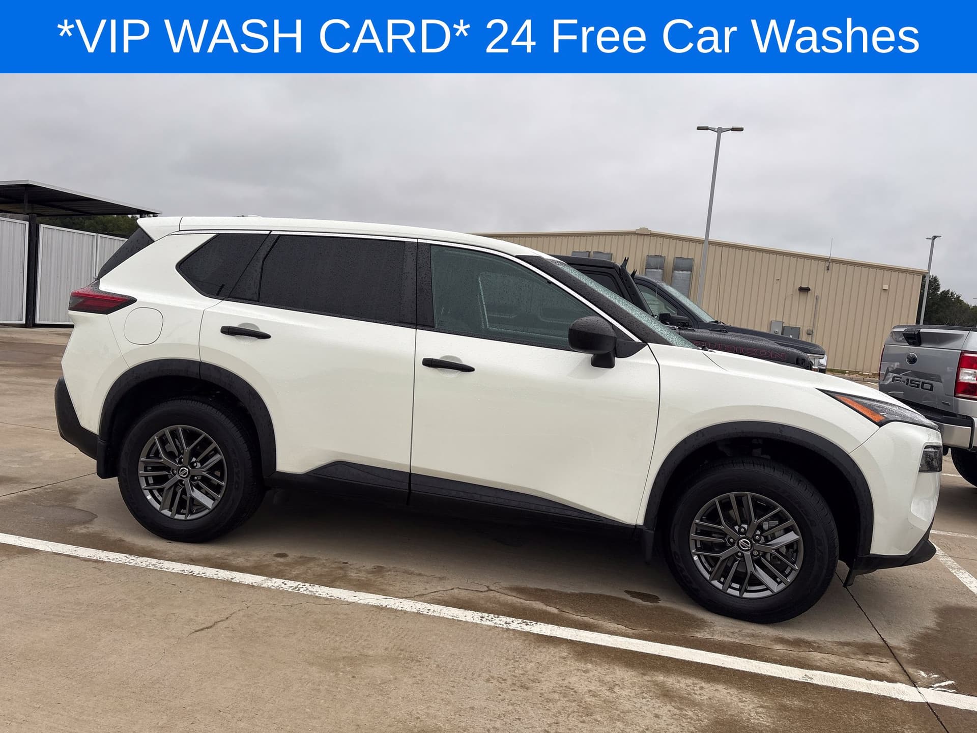 2021 Nissan Rogue S — photo 1 of 4