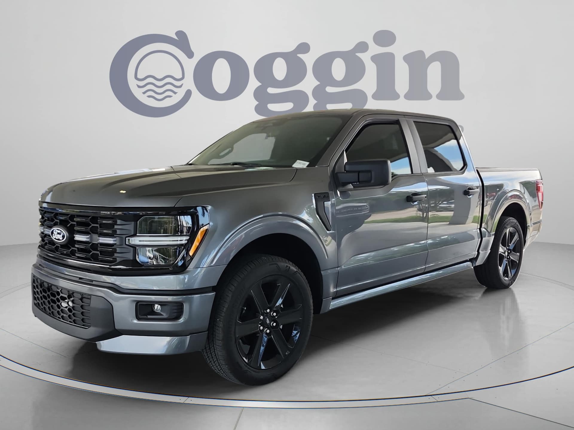 2025 Ford F-150 STX — photo 1 of 31