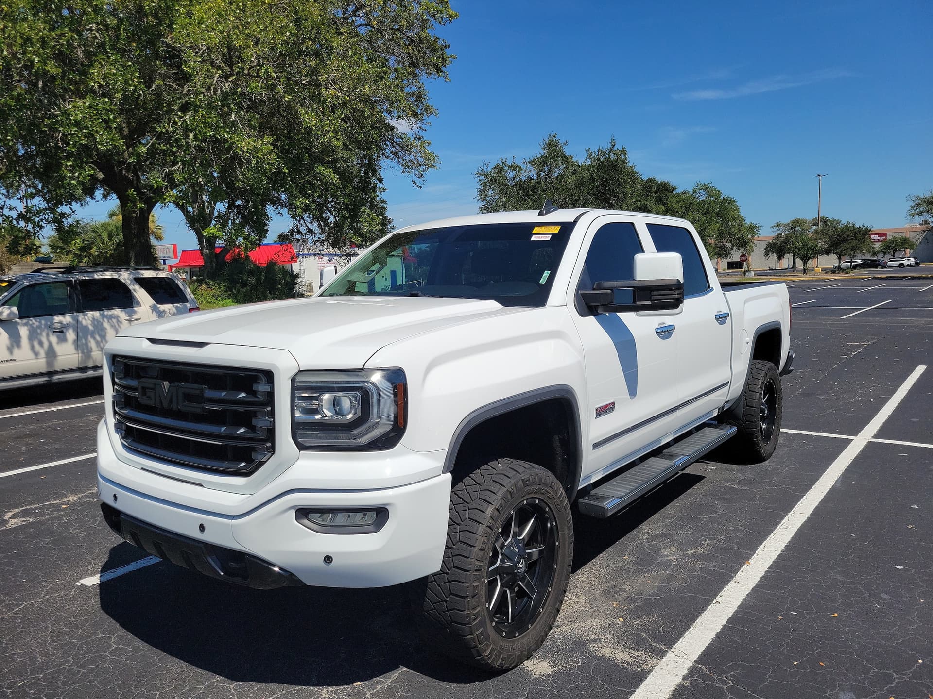 2016 GMC Sierra 1500 SLT — photo 1 of 5