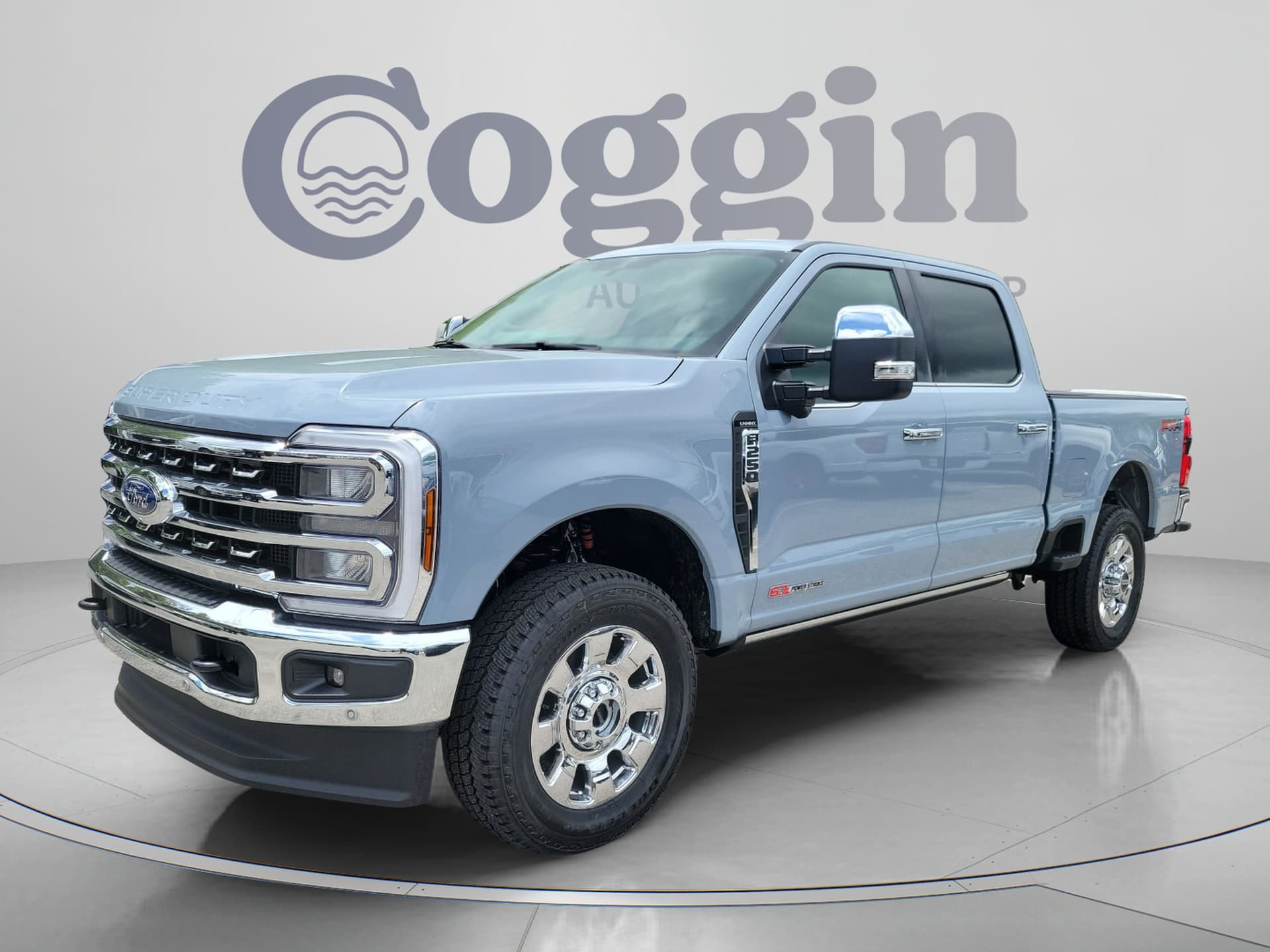 2026 Ford Super Duty F-250 SRW LARIAT — photo 1 of 68