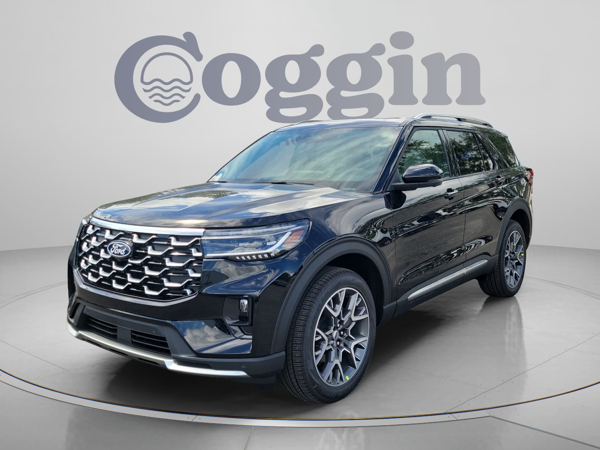 2027 Ford Explorer Platinum — photo 1 of 61