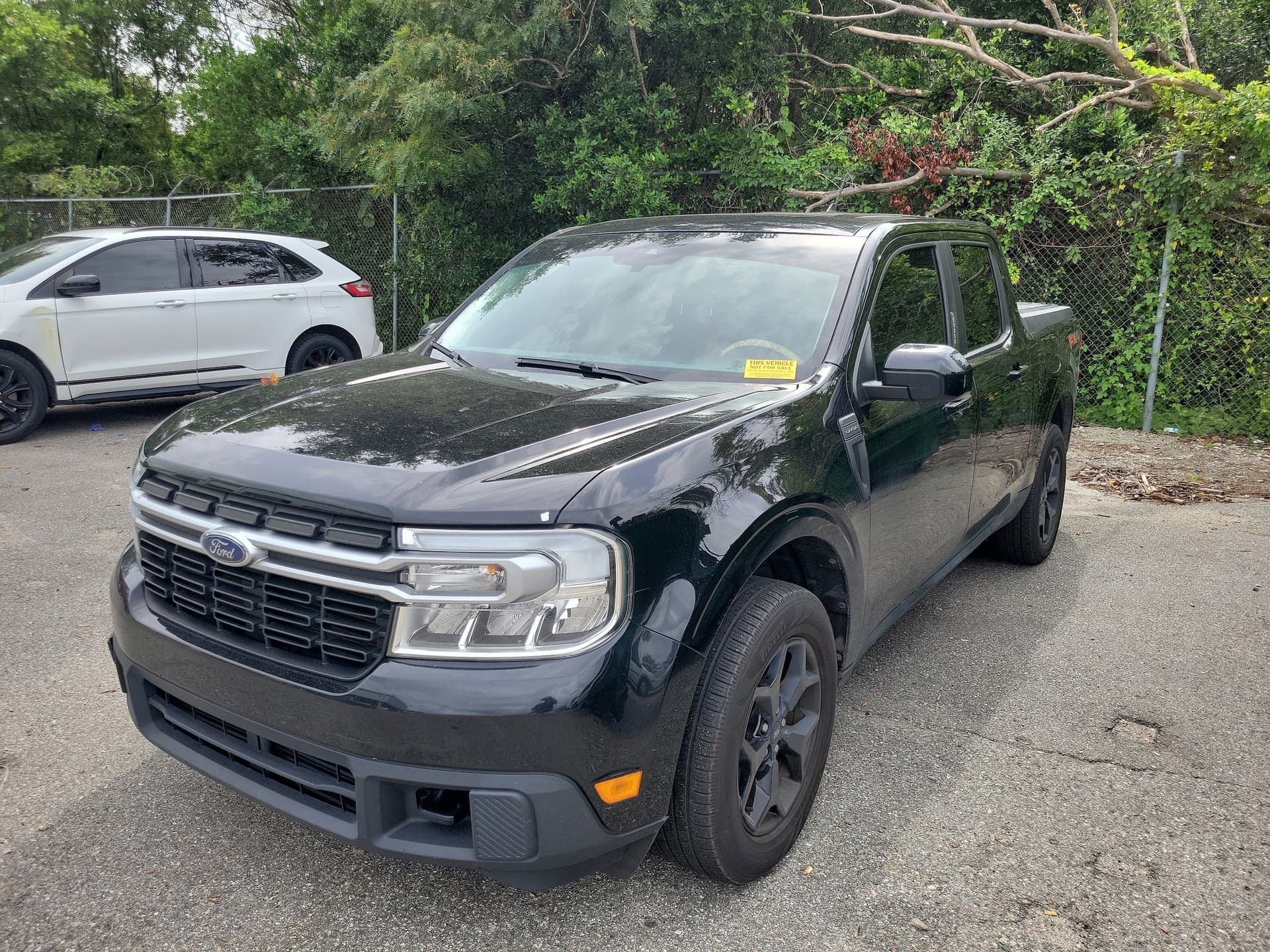 2023 Ford Maverick LARIAT — photo 1 of 5