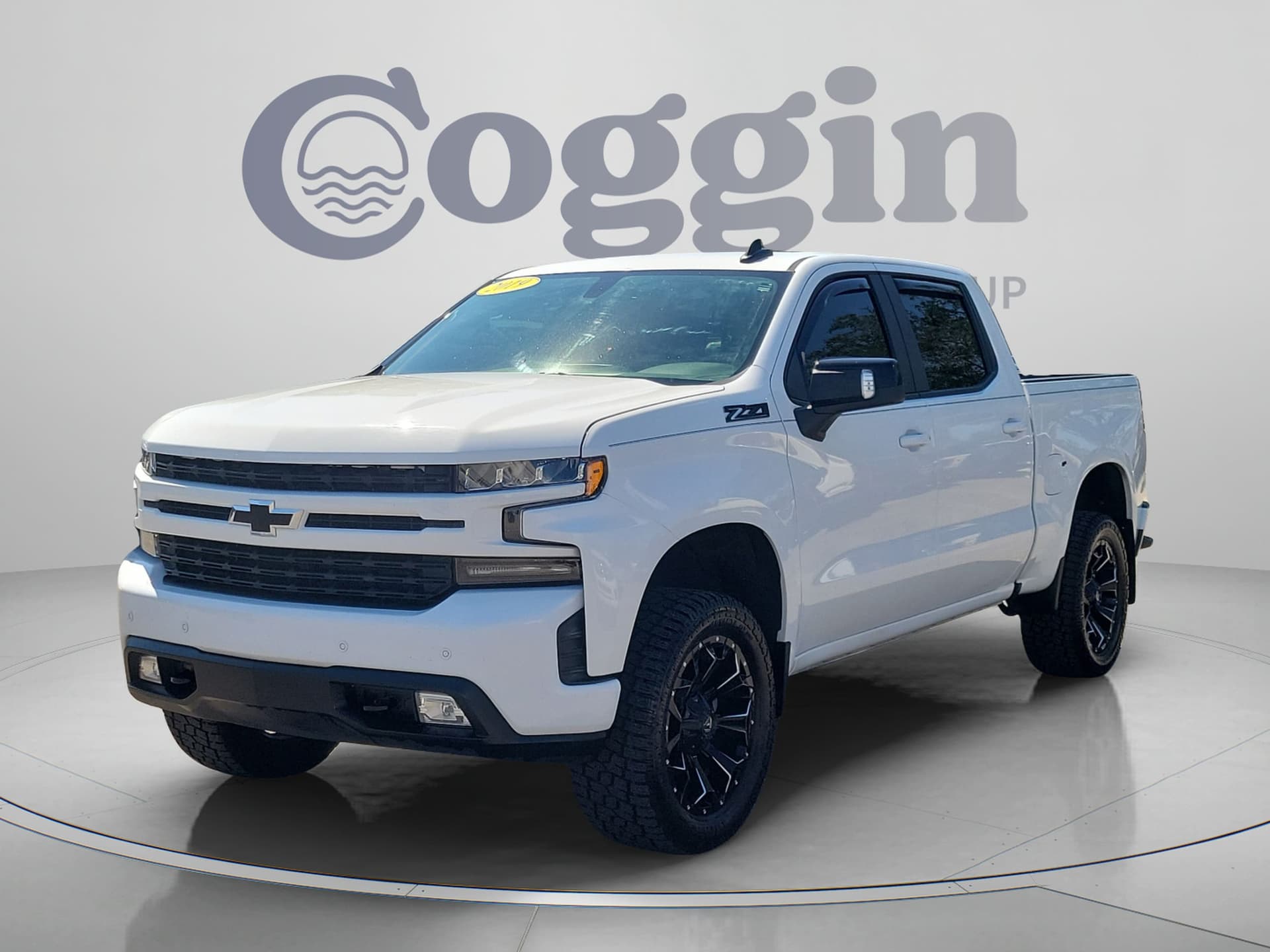 2019 Chevrolet Silverado 1500 RST — photo 1 of 32