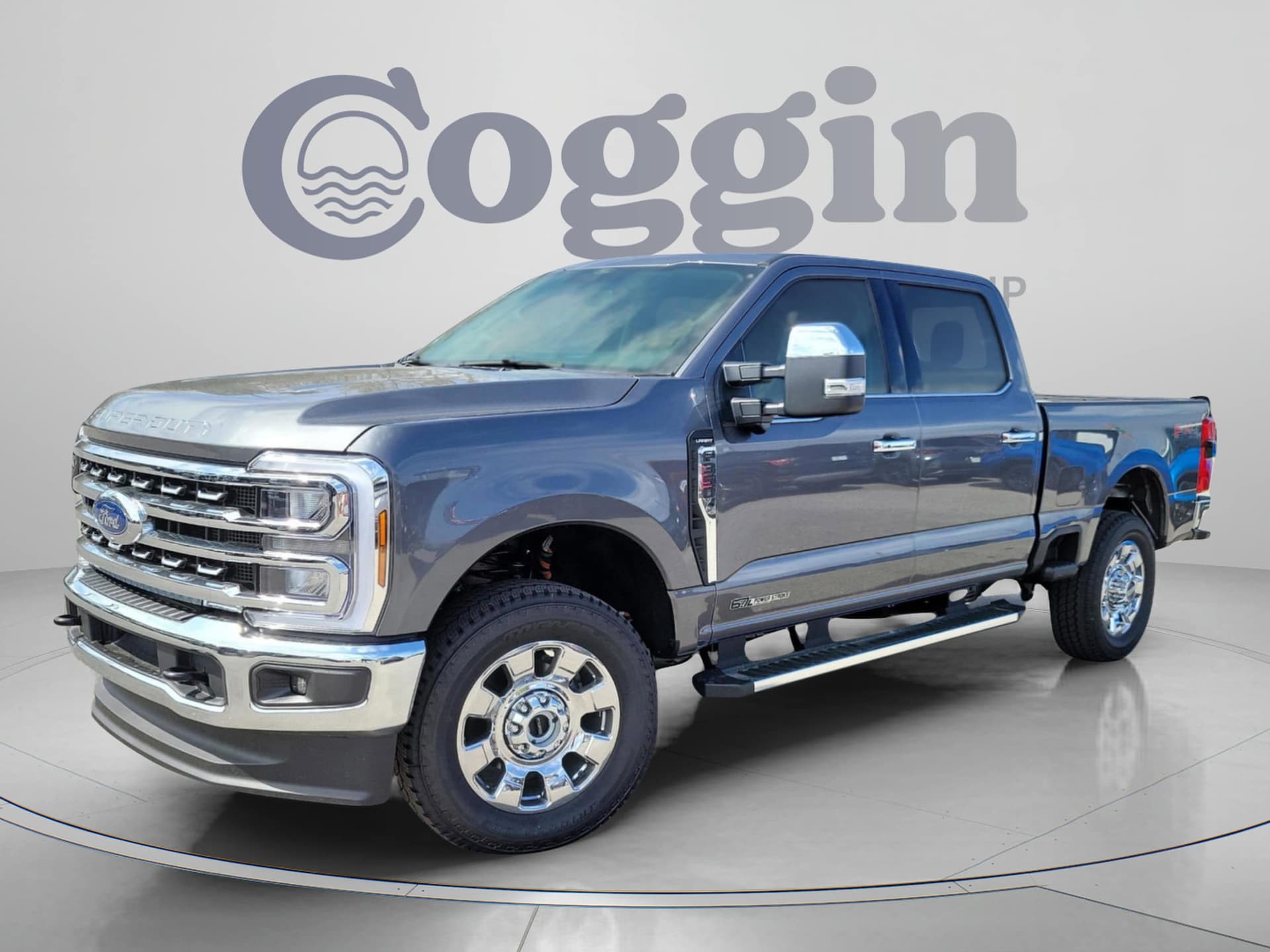 2026 Ford Super Duty F-350 SRW LARIAT — photo 1 of 72