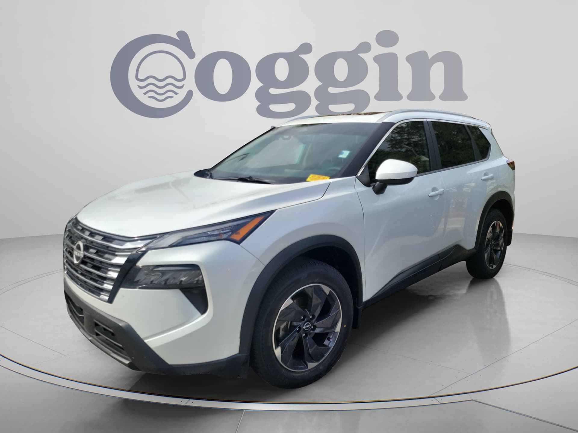 2025 Nissan Rogue SV — photo 1 of 31