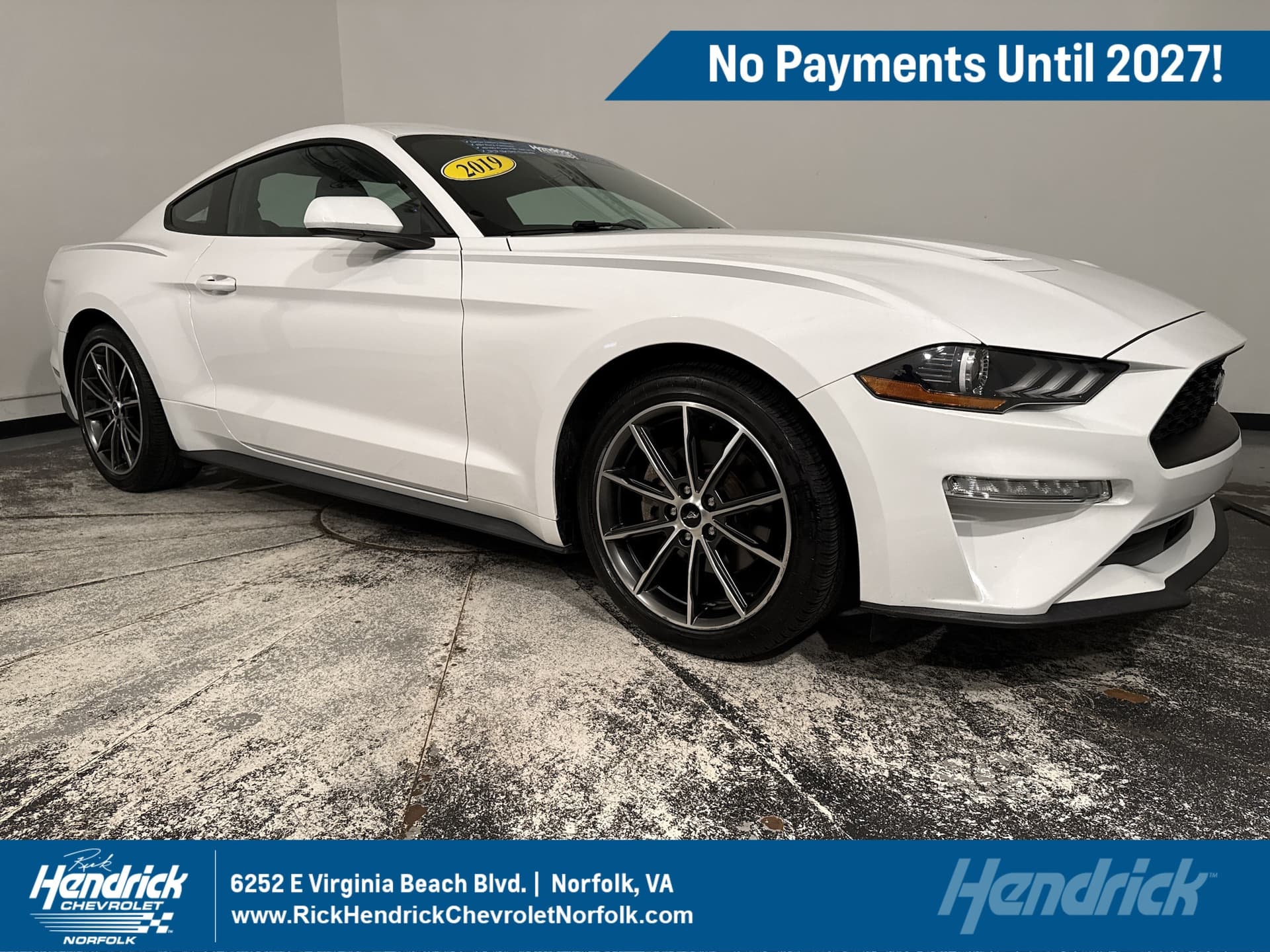 2019 Ford Mustang EcoBoost — photo 1 of 36