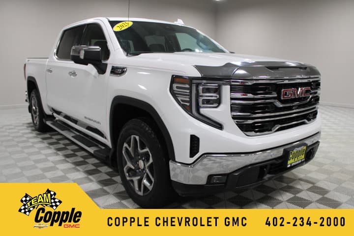 2025 GMC Sierra 1500 SLT — photo 1 of 60