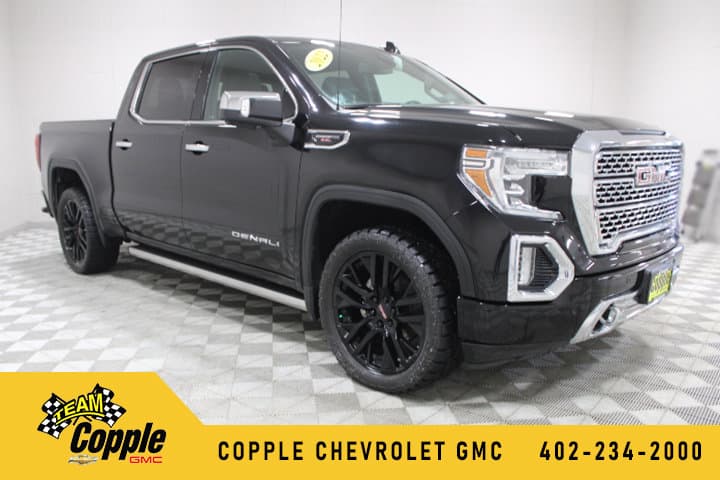 2022 GMC Sierra 1500 Limited Denali — photo 1 of 54