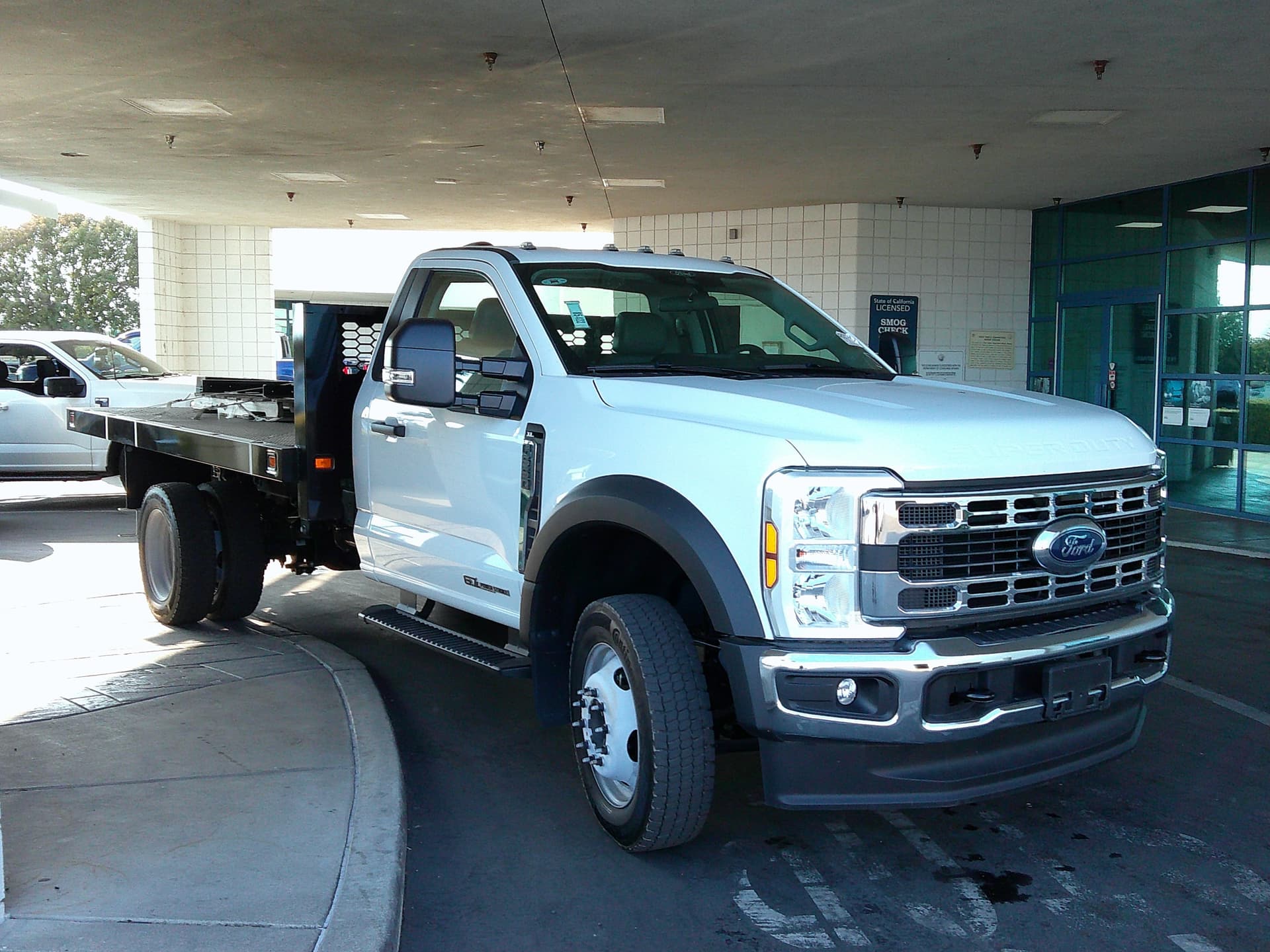 2024 Ford Super Duty F-550 DRW XL — photo 1 of 3