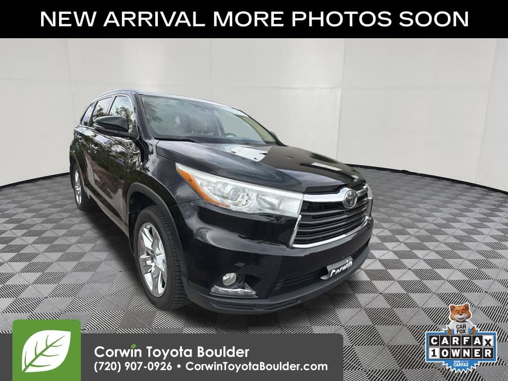 2015 Toyota Highlander Base — photo 1 of 15