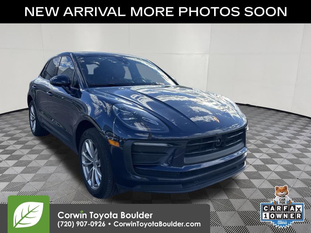 2023 Porsche Macan T — photo 1 of 13