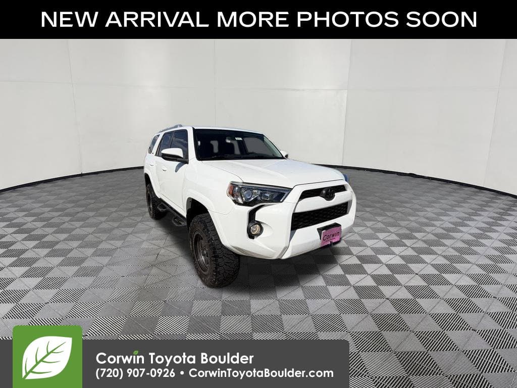 2016 Toyota 4Runner SR5 — photo 1 of 14