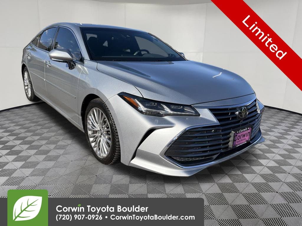 2019 Toyota Avalon Limited — photo 1 of 32