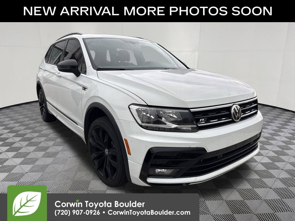 2021 Volkswagen Tiguan SE R-Line Black — photo 1 of 15