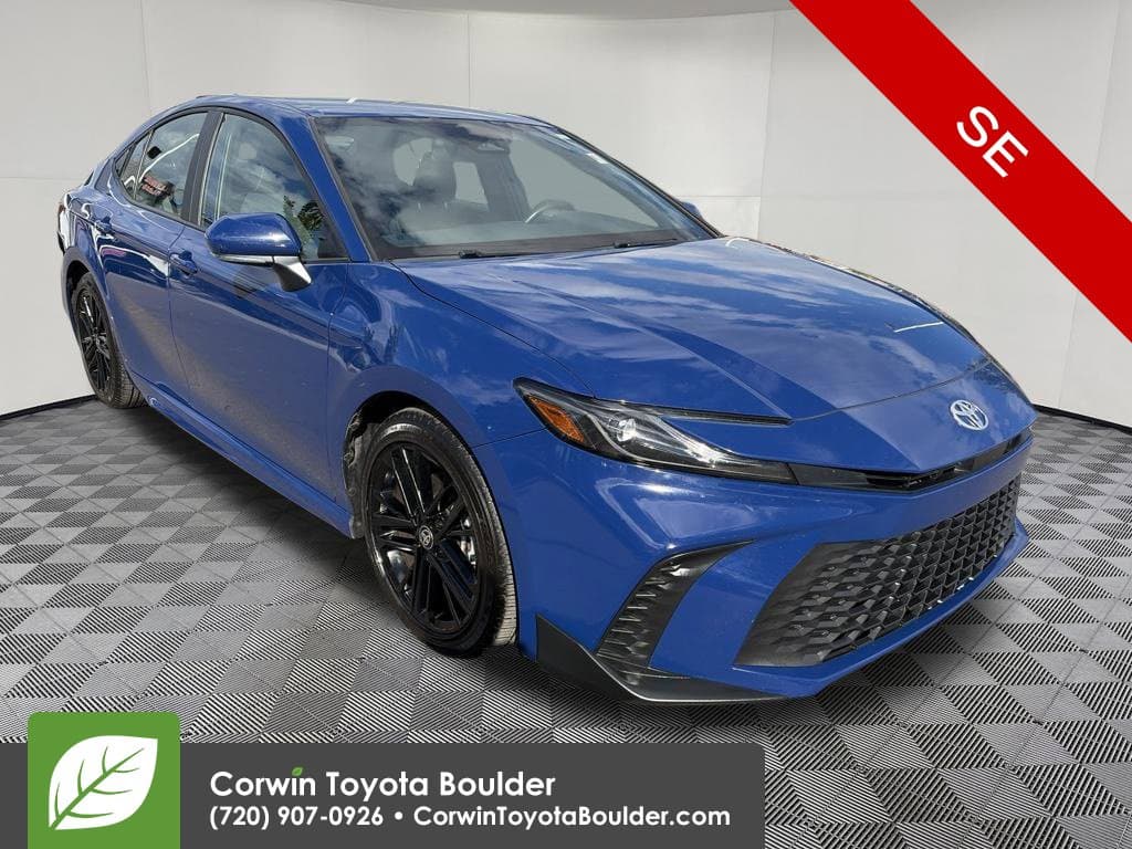 2025 Toyota Camry SE — photo 1 of 33