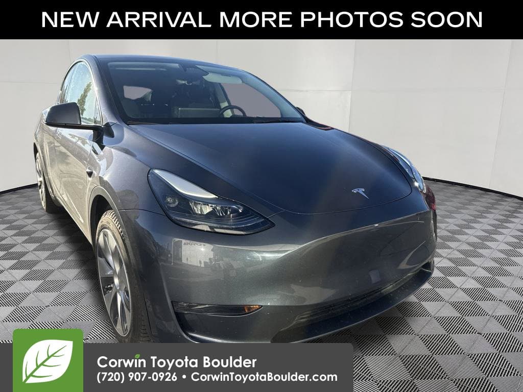 2023 Tesla Model Y Long Range — photo 1 of 15