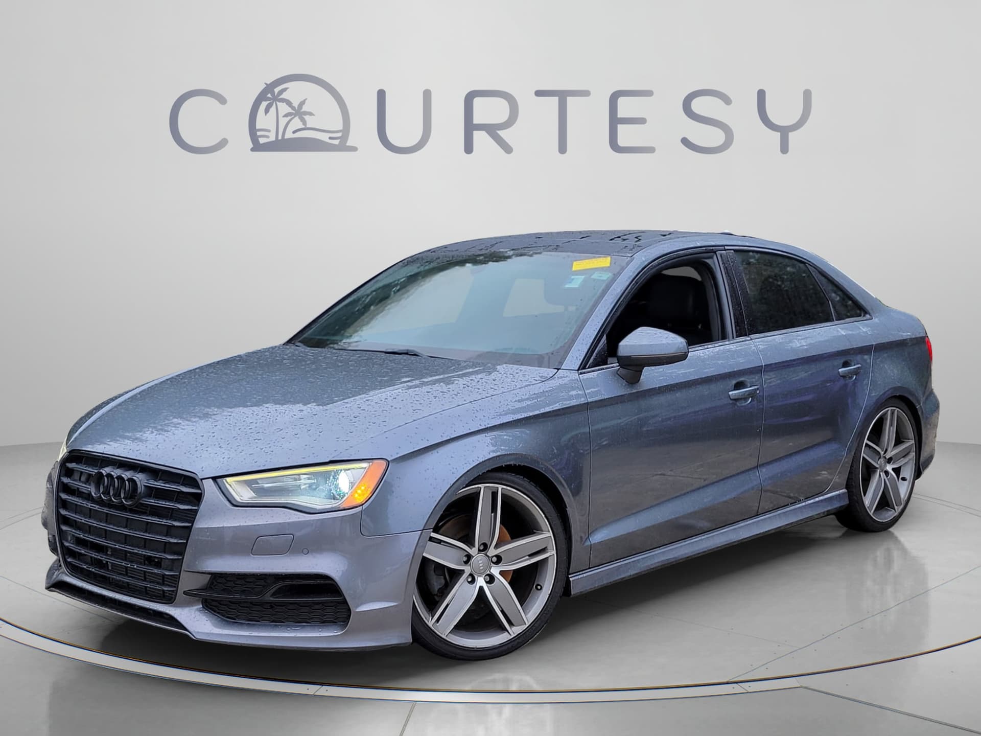 2016 Audi A3 2.0T Premium — photo 1 of 32