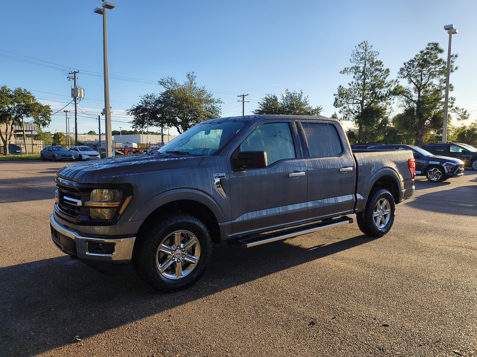 2025 Ford F-150 XLT — photo 1 of 33