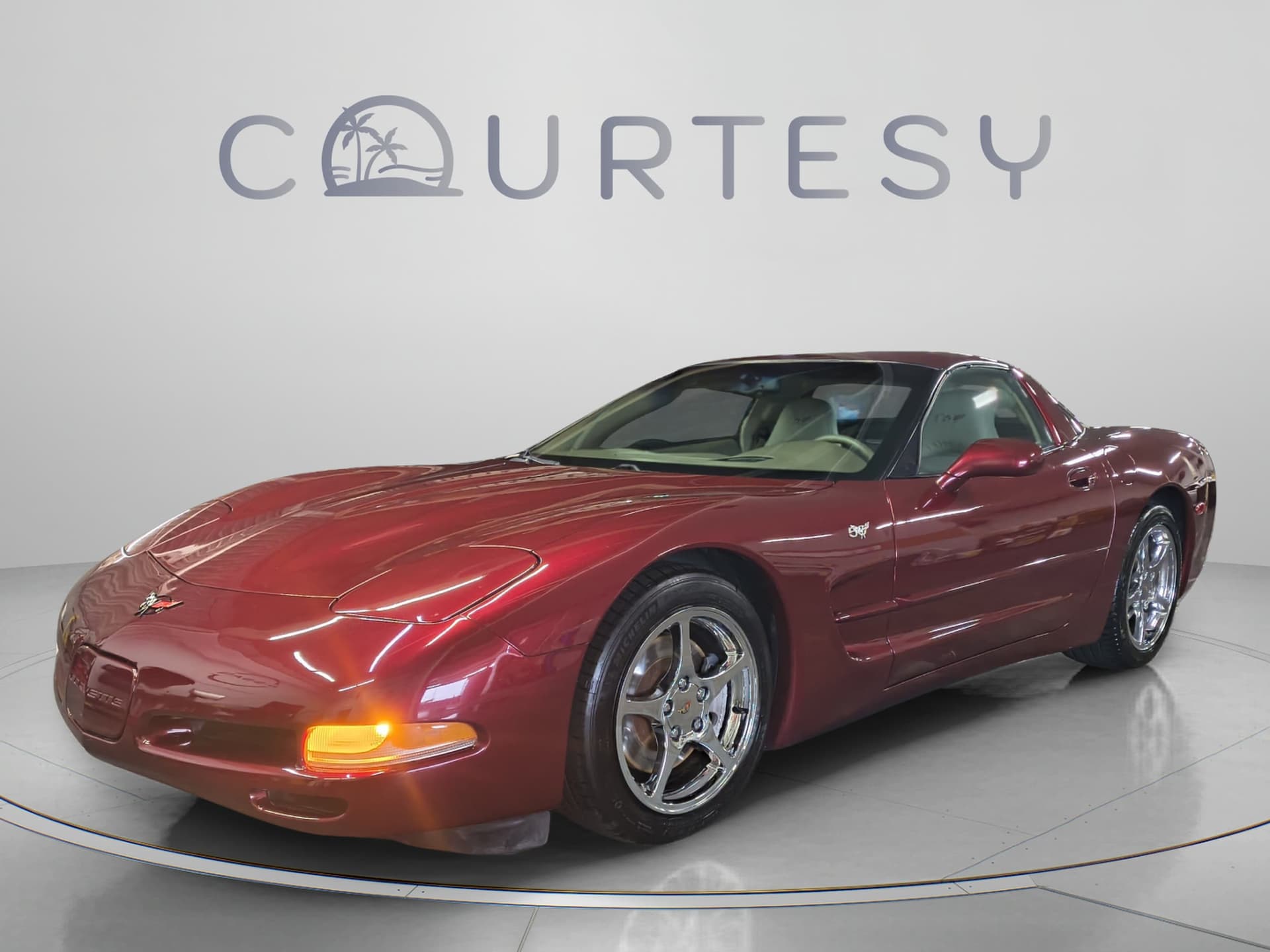 2003 Chevrolet Corvette Base — photo 1 of 33