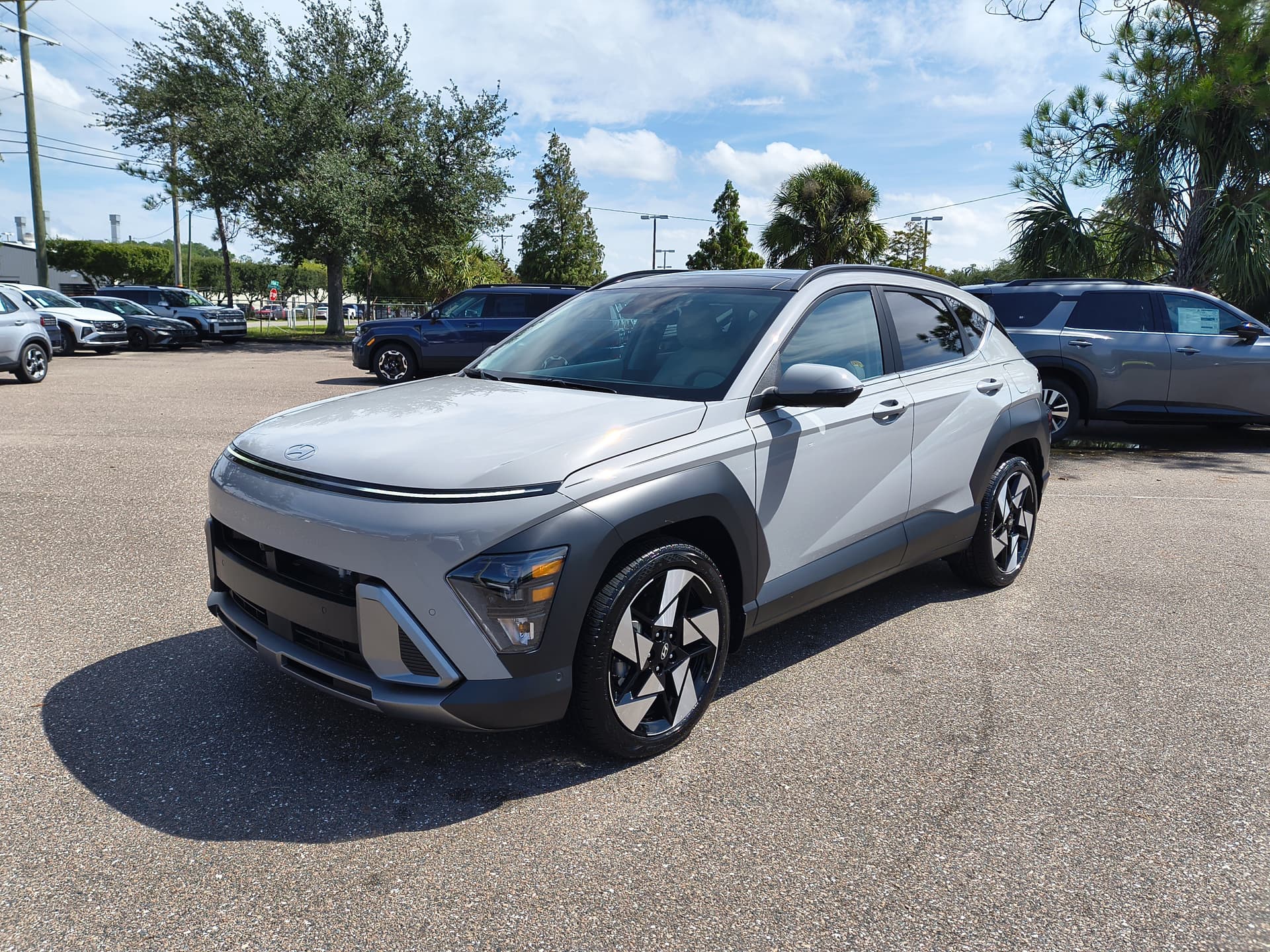 2026 Hyundai Kona Limited — photo 1 of 39