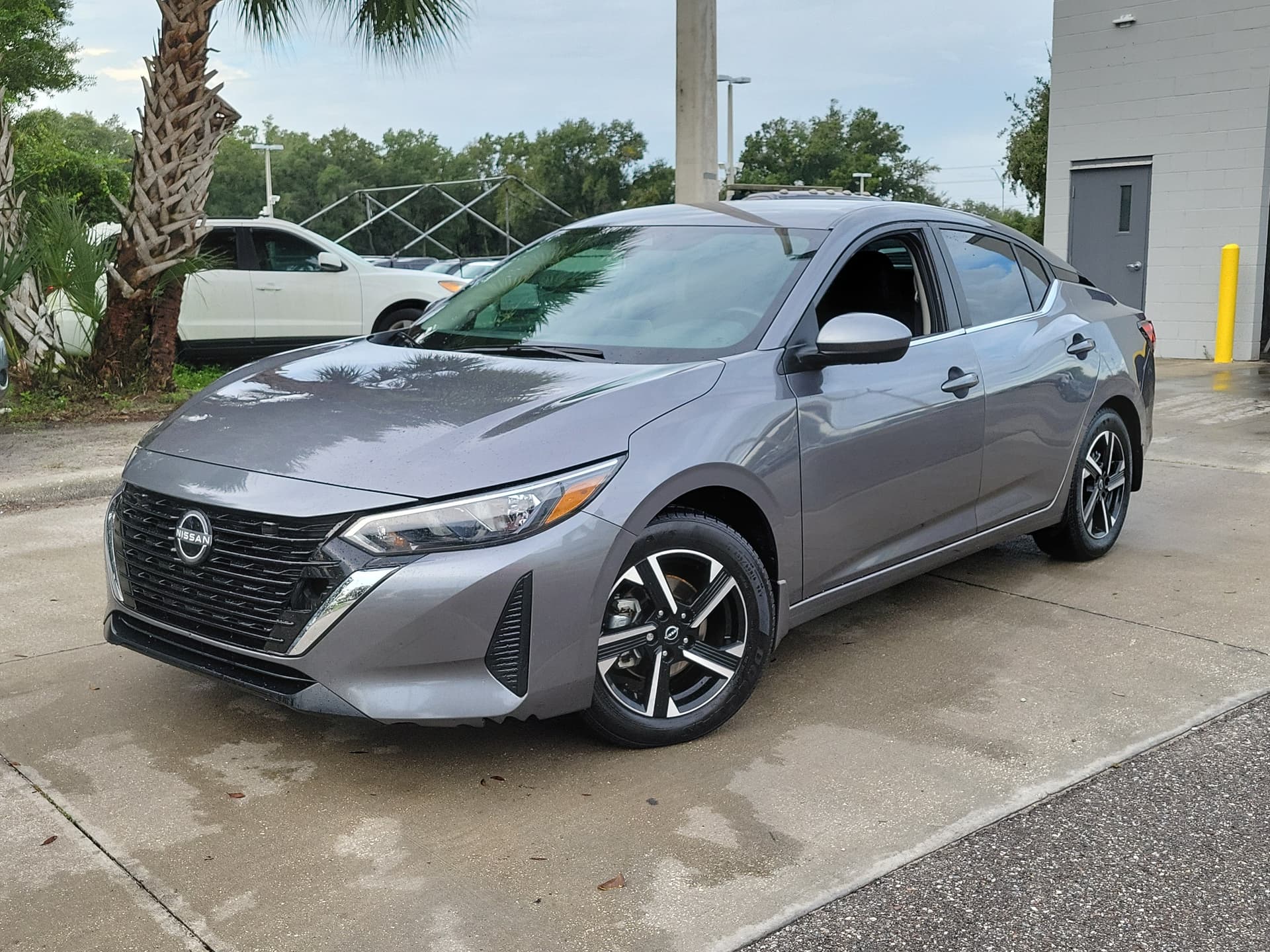 2024 Nissan Sentra SV — photo 1 of 34