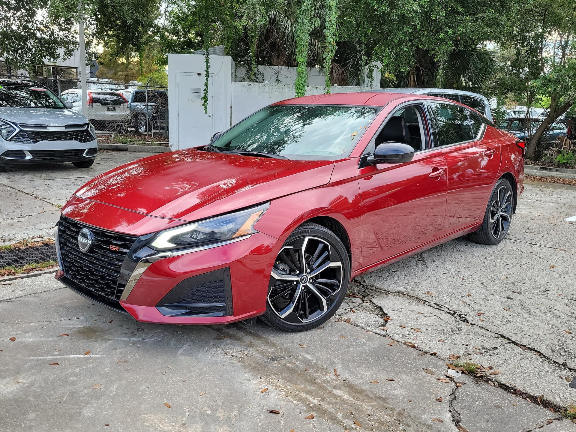 2024 Nissan Altima 2.5 SR — photo 1 of 32