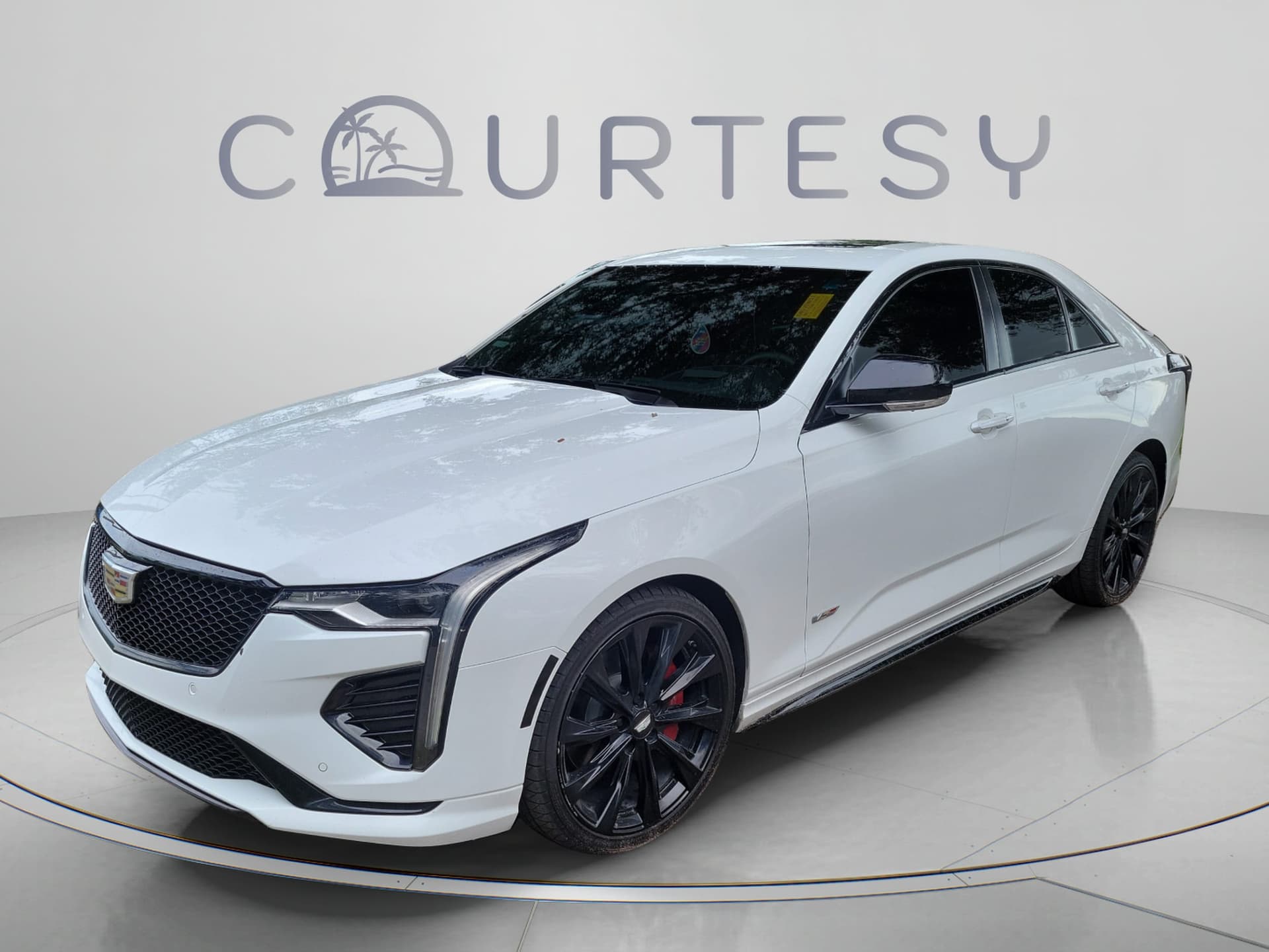 2022 Cadillac CT4-V Base — photo 1 of 32