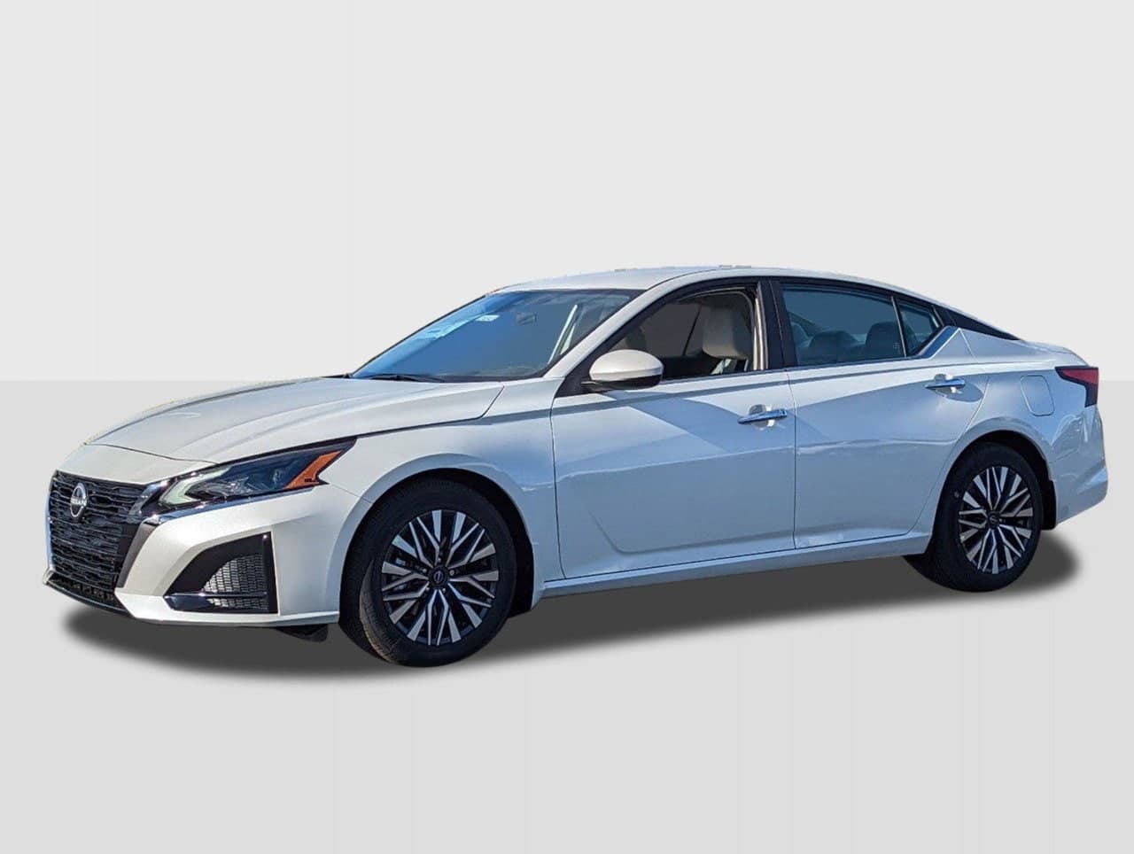 2026 Nissan Altima SV — photo 1 of 28