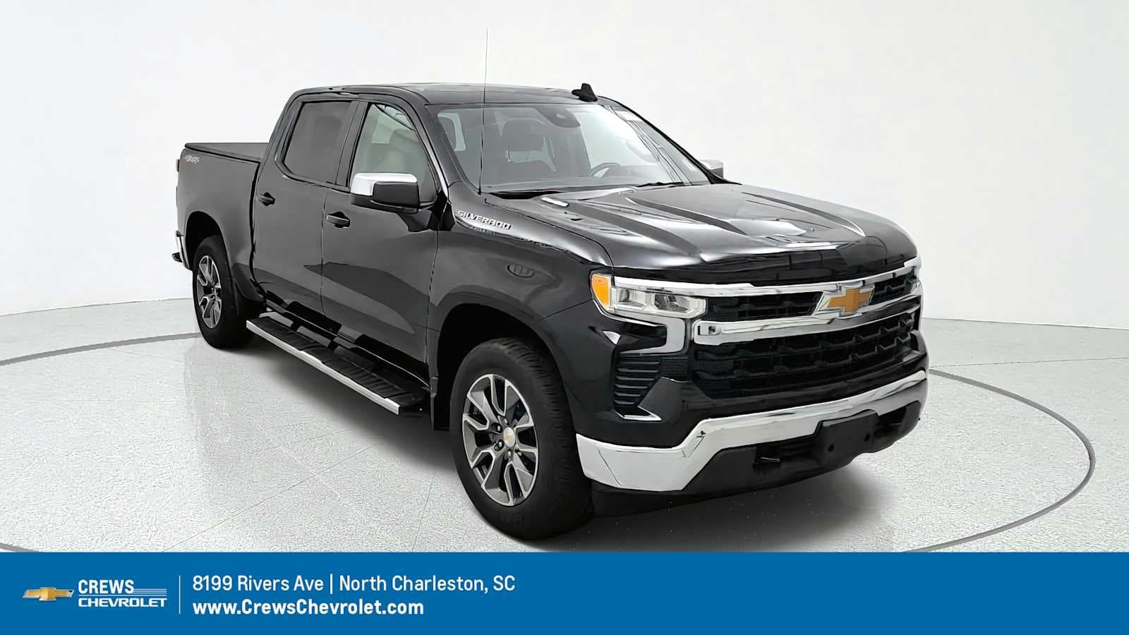 2025 Chevrolet Silverado 1500 Base — photo 1 of 10