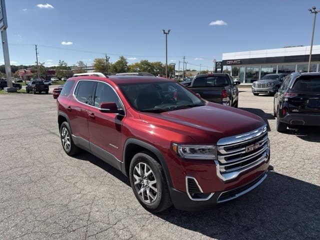2023 GMC Acadia SLT — photo 1 of 7