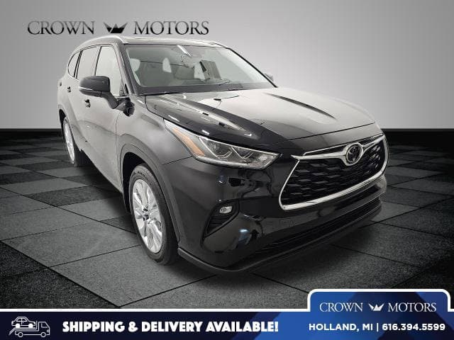 2024 Toyota Highlander Limited — photo 1 of 45