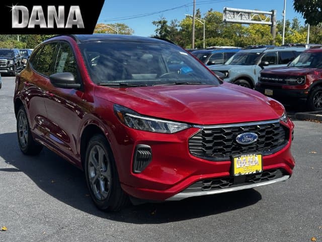 2023 Ford Escape ST-Line — photo 1 of 49
