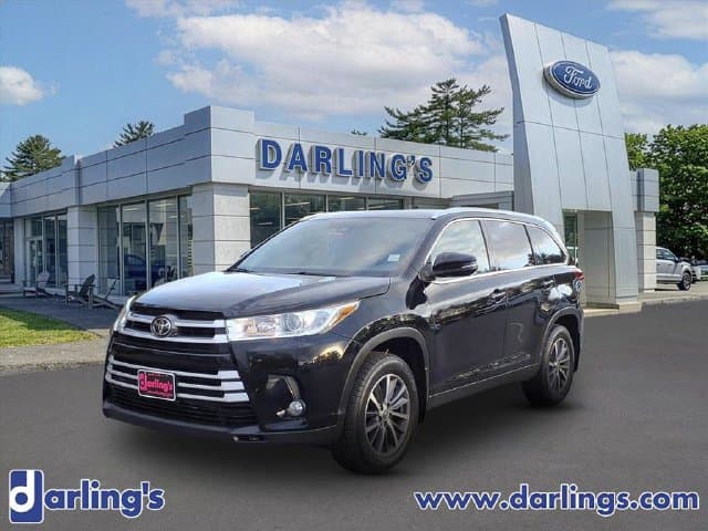 2019 Toyota Highlander Base — photo 1 of 25