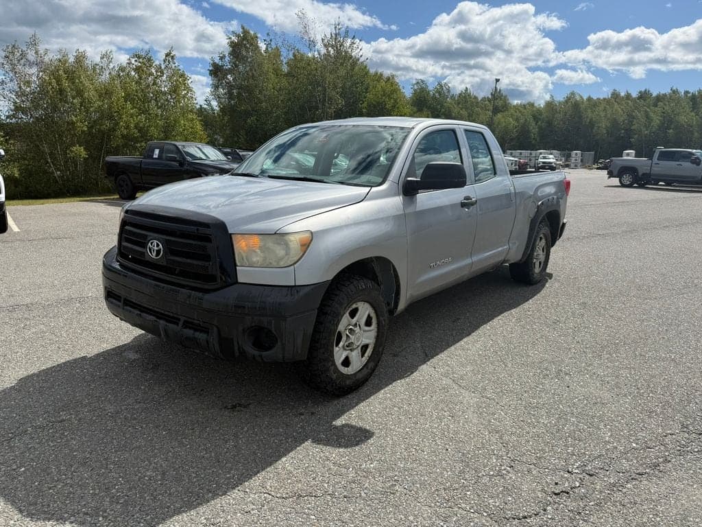 2012 Toyota Tundra 4WD Truck Base — photo 1 of 5