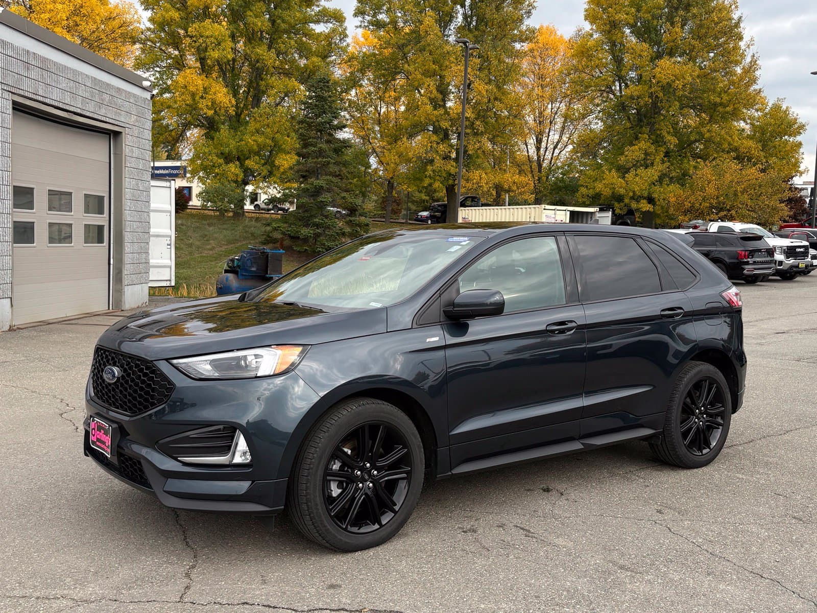 2024 Ford Edge ST-Line — photo 1 of 5