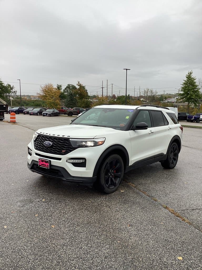 2024 Ford Explorer Base — photo 1 of 12