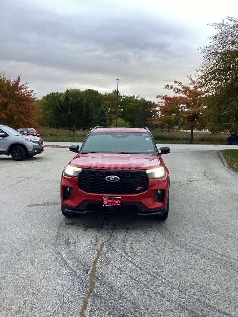 2025 Ford Explorer ST — photo 1 of 6