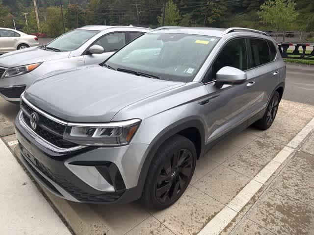 2024 Volkswagen Taos SE — photo 1 of 22