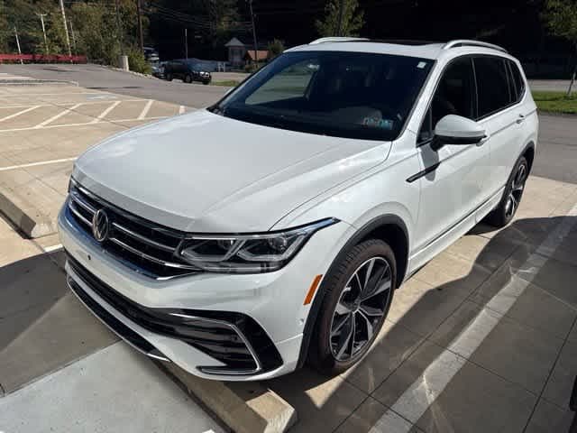 2024 Volkswagen Tiguan SEL R-Line — photo 1 of 22